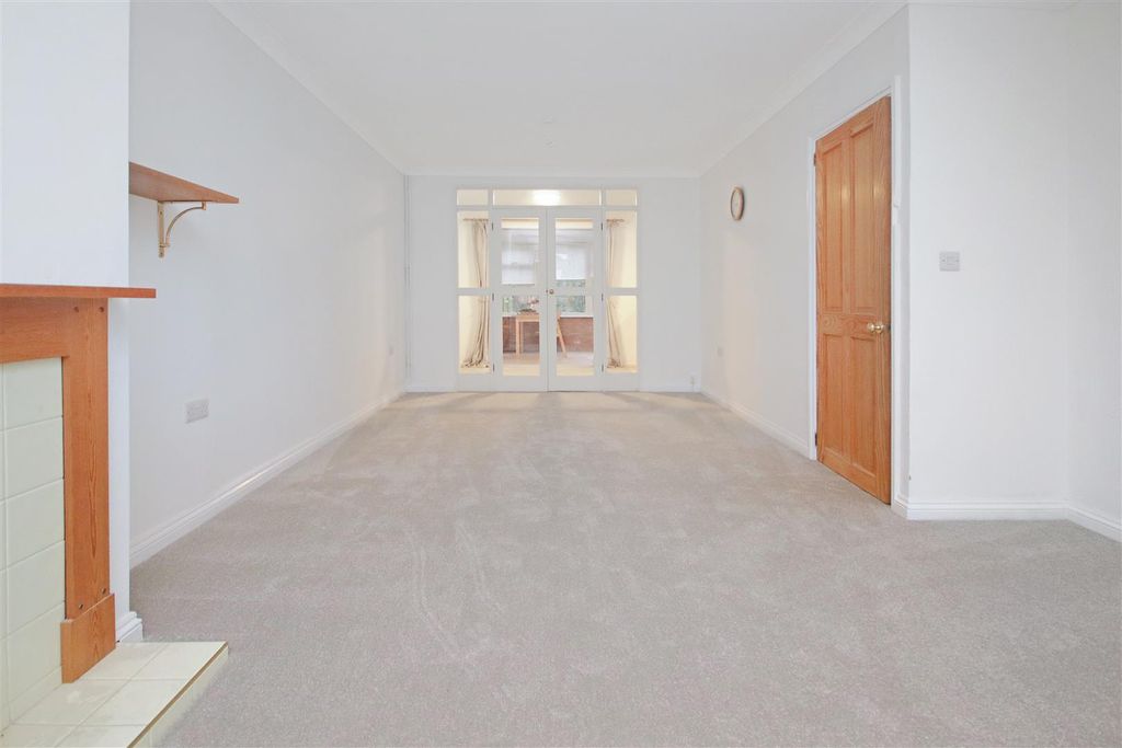 Property photo 3 of 13 Img_0621.Jpg