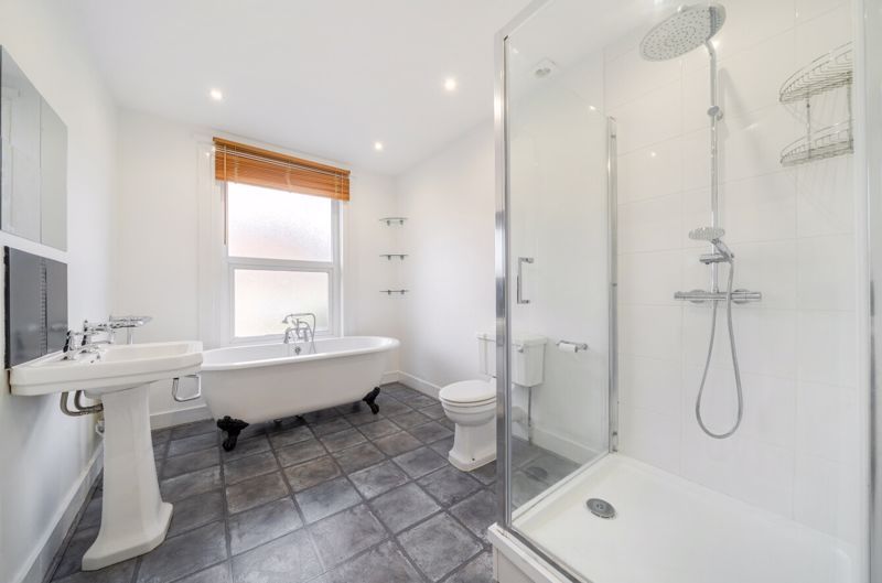 Property photo 2 of 17 Photo 5