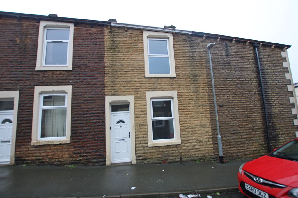 Property photo 1 of 7 1