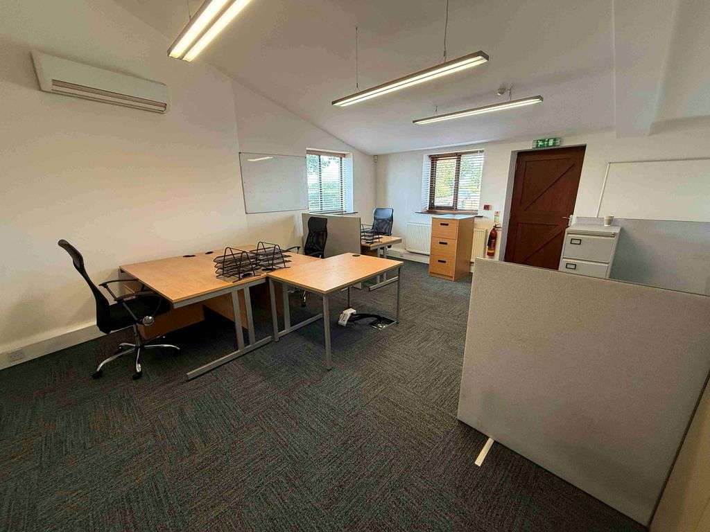 Property photo 3 of 9 Img_0647.Jpg