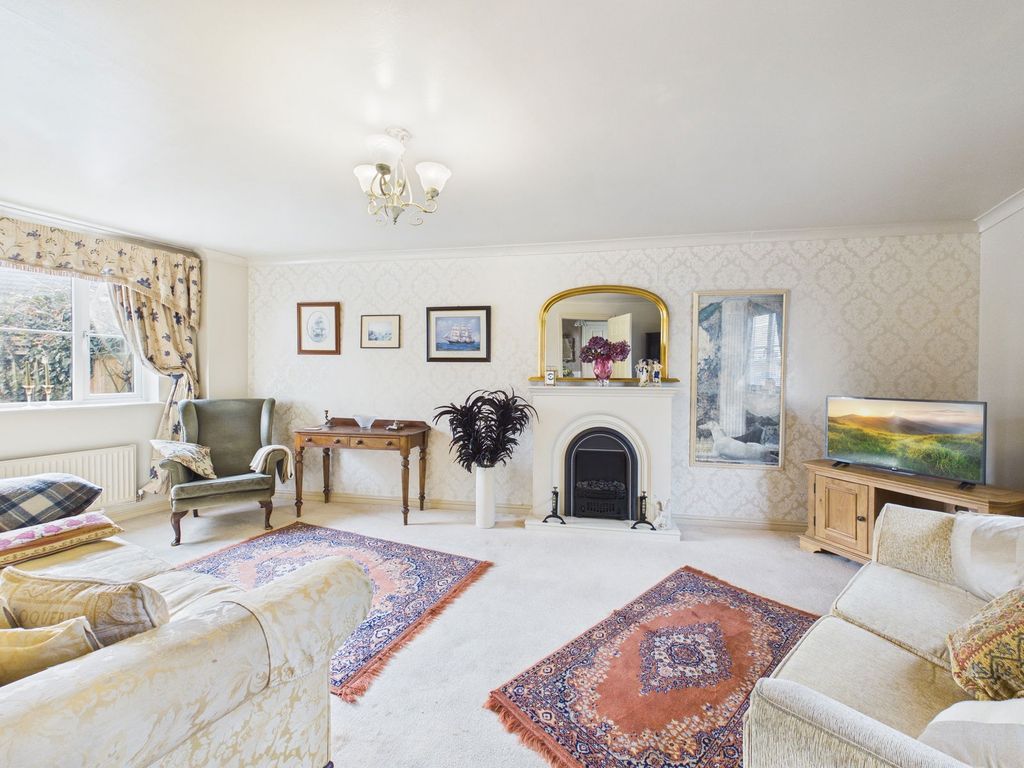 Property photo 3 of 20