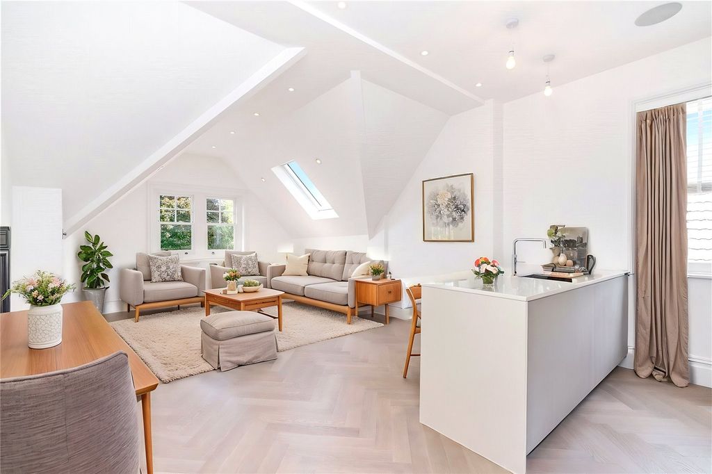 Property photo 1 of 14 Picture No. 15