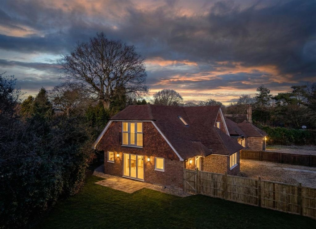 Property photo 1 of 21