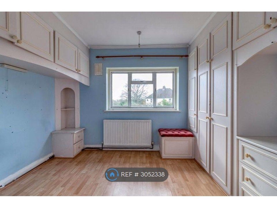 Property photo 3 of 19 Rear Double Bedroom