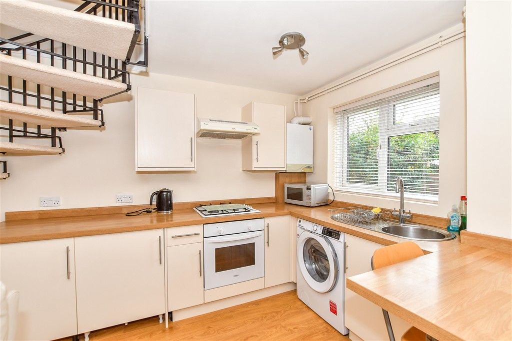 Property photo 1 of 11 Lounge/ Kitchen