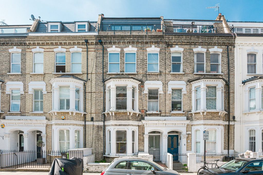 Property photo 2 of 10