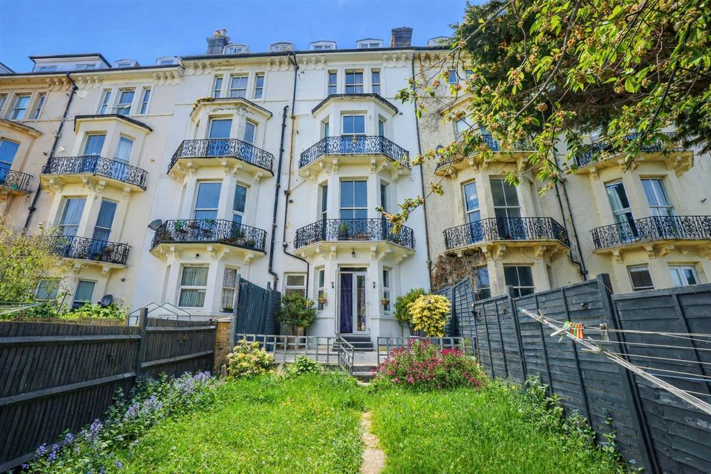 Property photo 1 of 15 A38A8769-E64F-454A-Bcd9-c3Ffbefd8E8A.Png