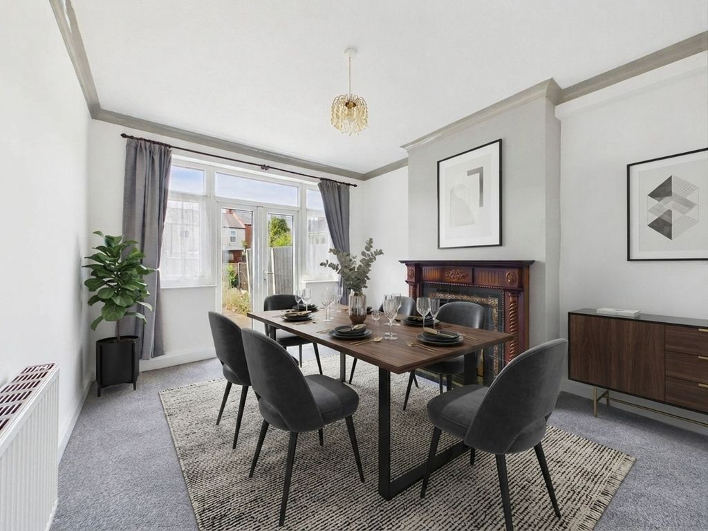Property photo 3 of 20 Dining Room (Virtually Furnished)