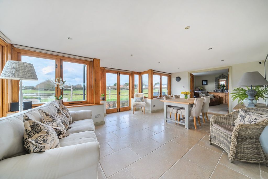 Property photo 3 of 20 Kitchen/Dinng/Family