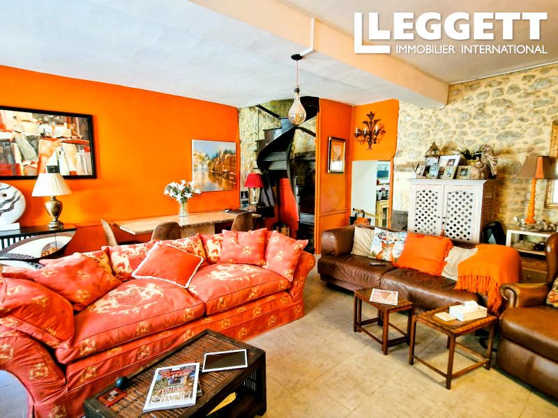 Property photo 2 of 10