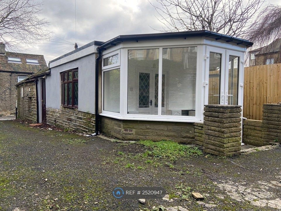 Property photo 2 of 18 Rear View