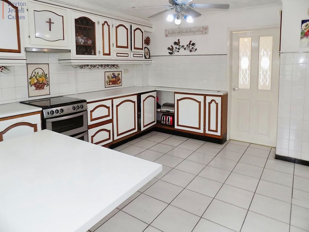 Property photo 3 of 13 Not Specified