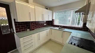 Property photo 2 of 35