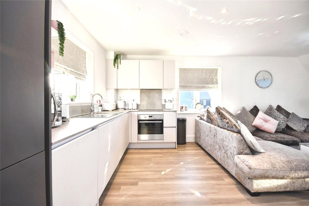 Property photo 3 of 12 Picture No. 05