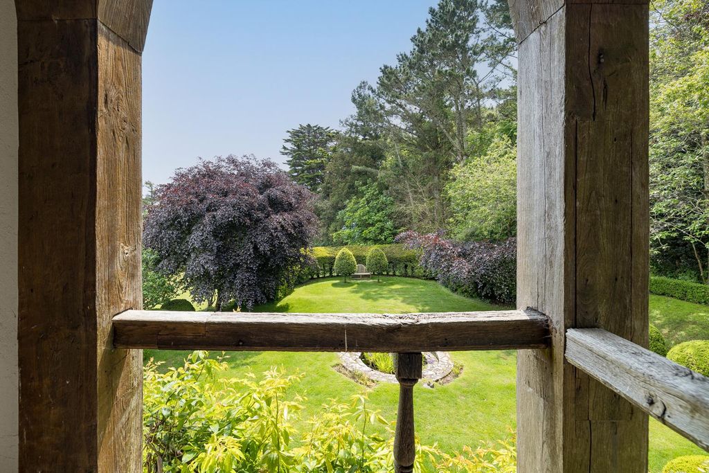 Property photo 3 of 24 Image