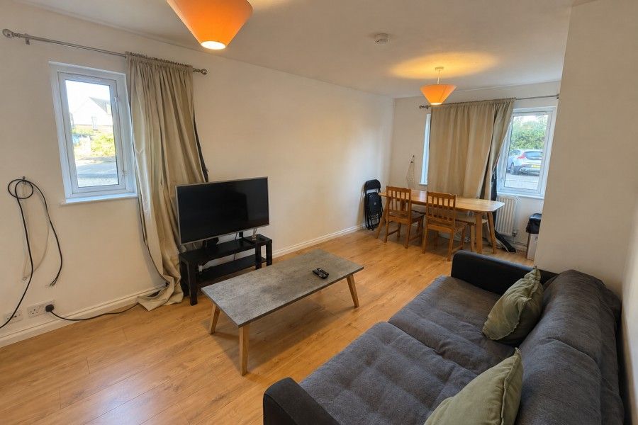 Property photo 3 of 7