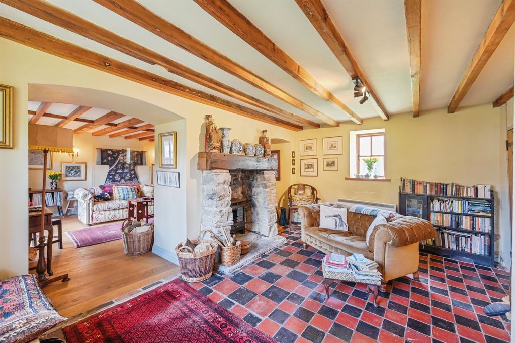 Property photo 2 of 16