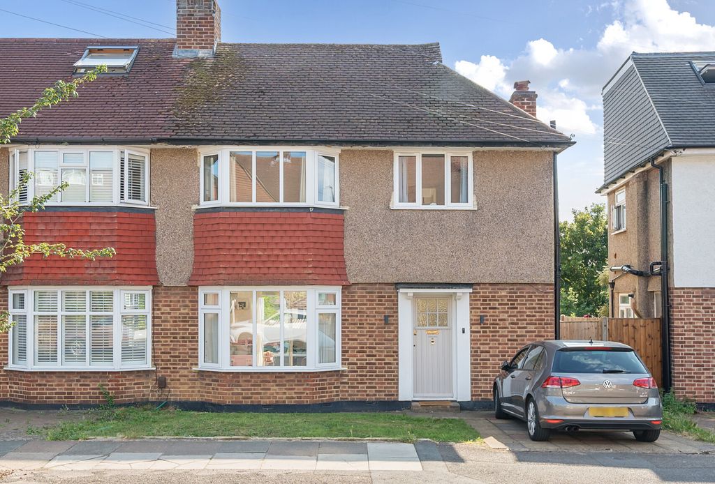Property photo 1 of 16 1339646-18-689F4B...