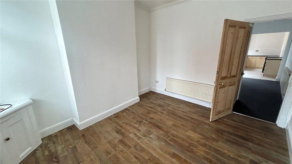 Property photo 2 of 8 Picture No. 08