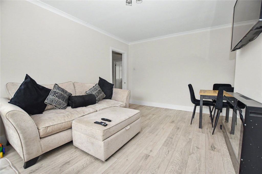 Property photo 3 of 11 Picture No. 05