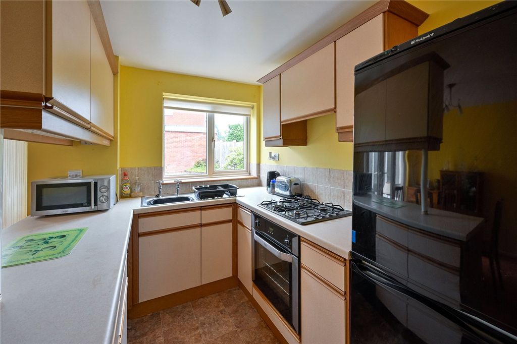 Property photo 3 of 17 Picture No. 11