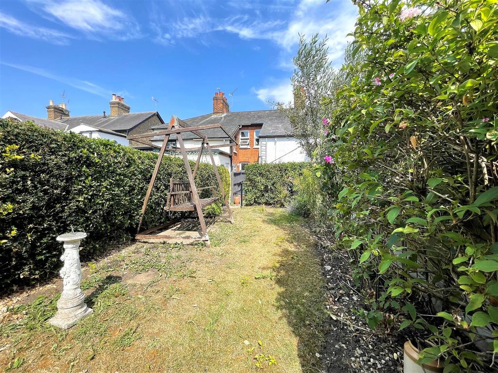 Property photo 1 of 15 Rear Gdn 1.Jpg