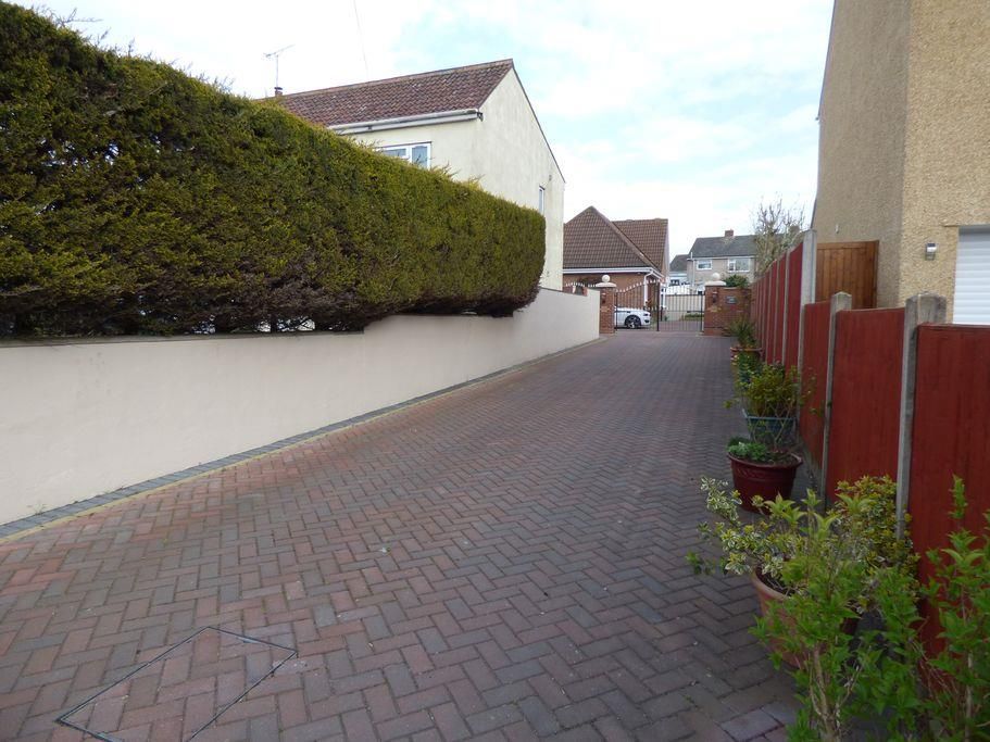 Property photo 3 of 24