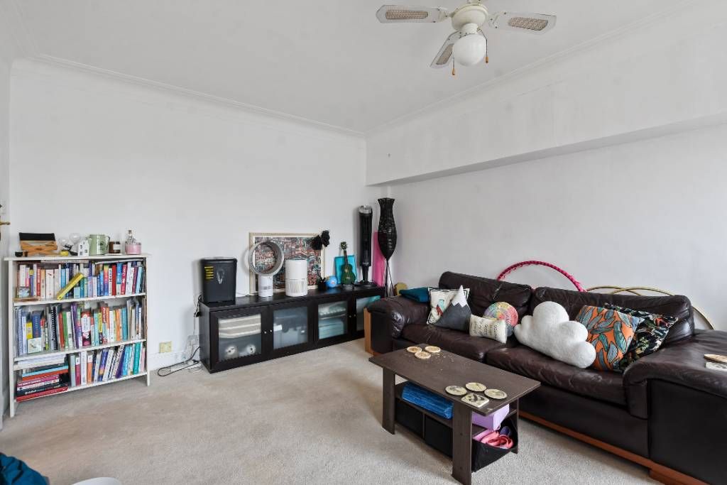 Property photo 1 of 12 Image