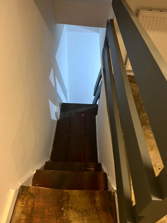 Property photo 1 of 12 Cover