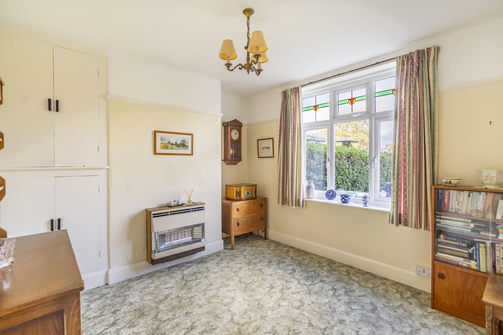 Property photo 3 of 16 Dining Room