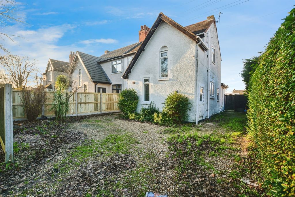 Property photo 1 of 25