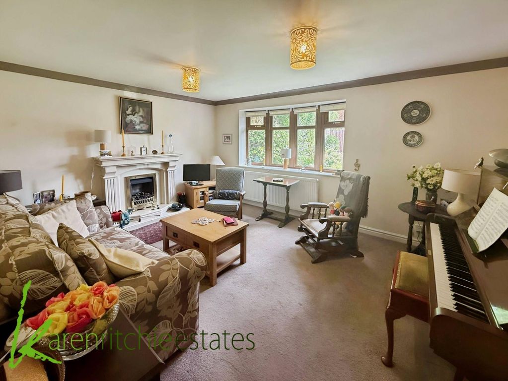 Property photo 2 of 19