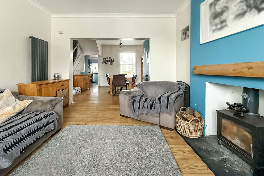 Property photo 2 of 17 Picture No. 35