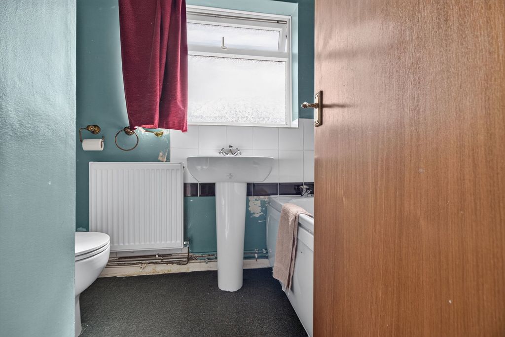 Property photo 3 of 15