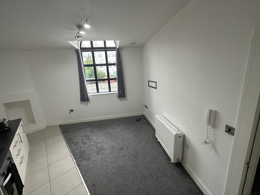 Property photo 3 of 5