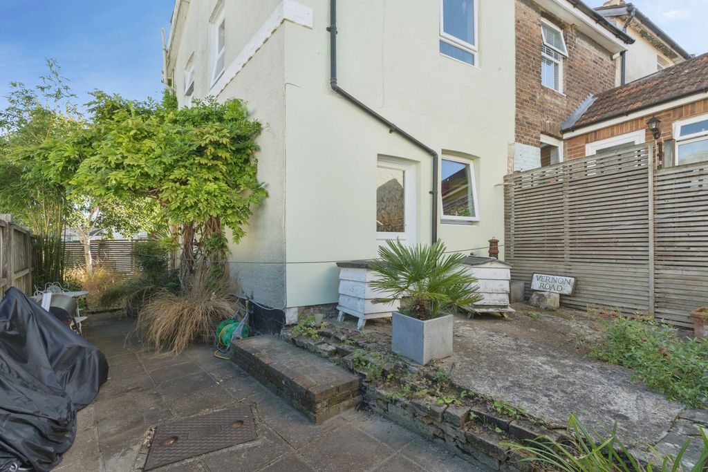 Property photo 2 of 12 Pbox-Img.Jpg