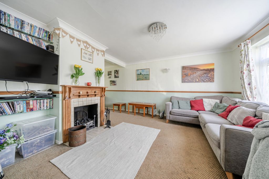 Property photo 3 of 14