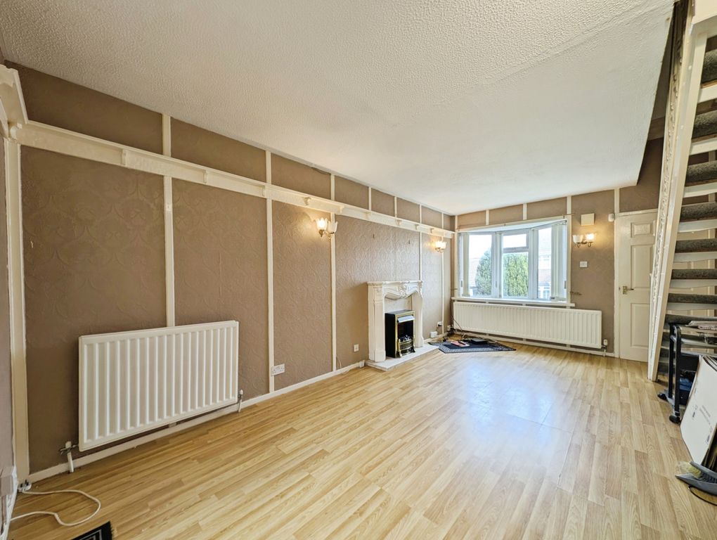 Property photo 3 of 15 Living Room