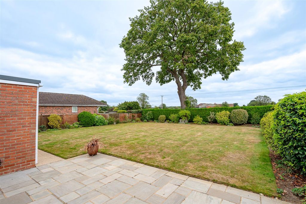 Property photo 2 of 21 Patio