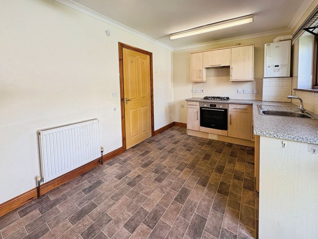 Property photo 3 of 19 4962986