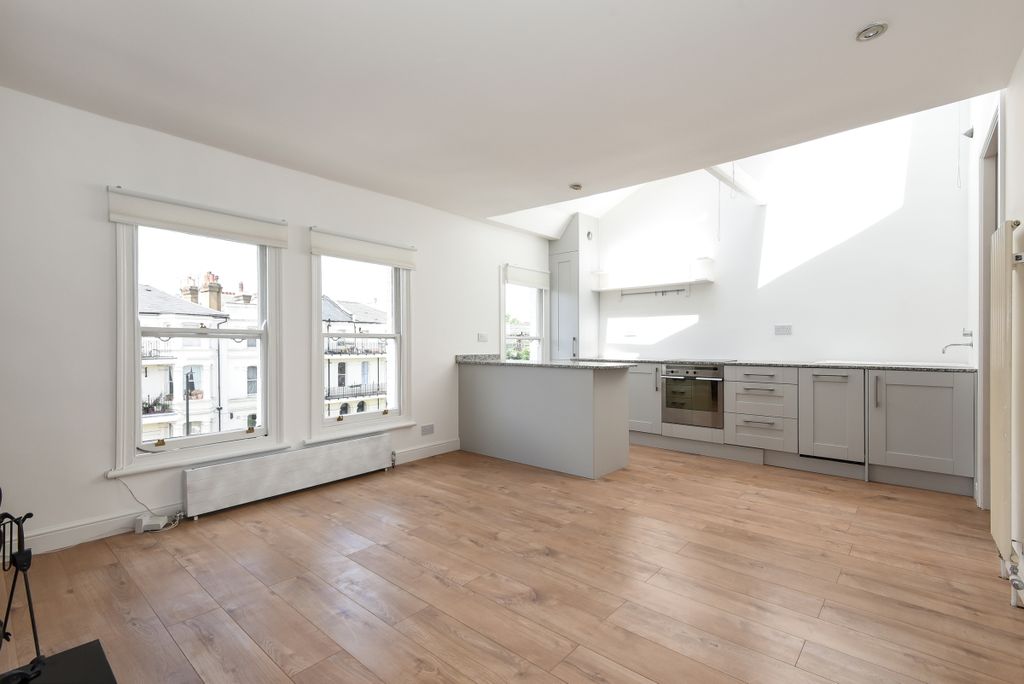 Property photo 2 of 7 192285 (3)