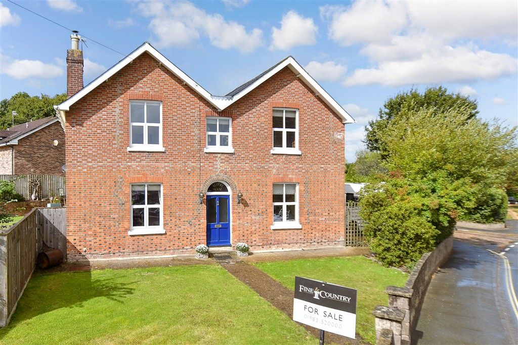 Property photo 1 of 19 External (Brochure)
