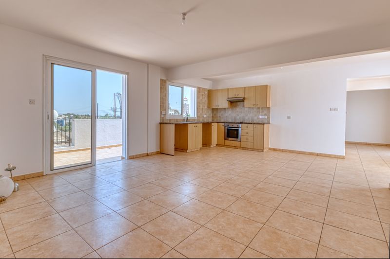 Property photo 2 of 14 Lounge Kitchen,...