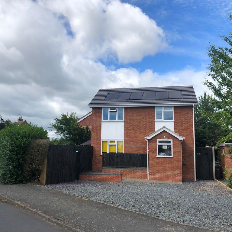 Property photo 1 of 8