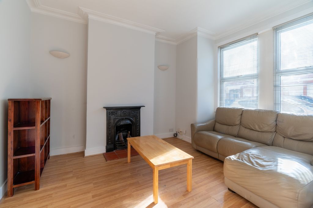 Property photo 2 of 15 Photo 10