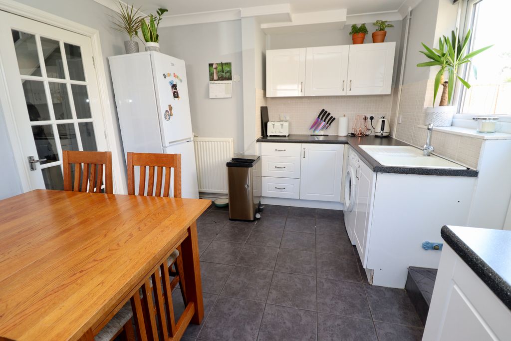 Property photo 2 of 15 Img_1673