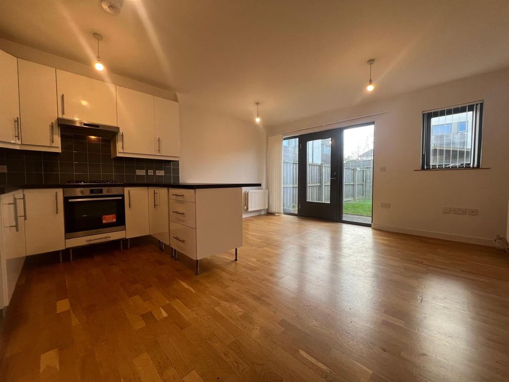 Property photo 3 of 10 Livingroom: Kitchen.Jpg