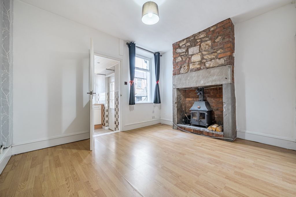 Property photo 3 of 11 Dining Room