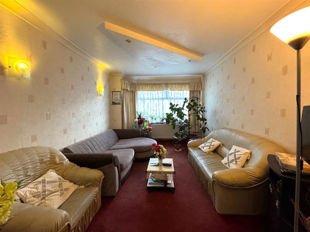 Property photo 3 of 11 Img_9681.Jpg