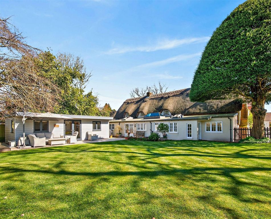 Property photo 3 of 19 Picture No. 01